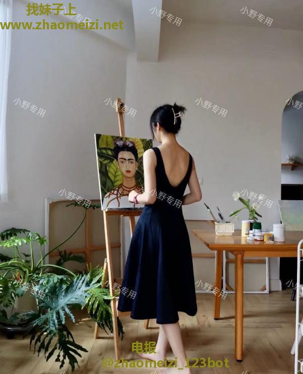 170文艺妞美腿小野