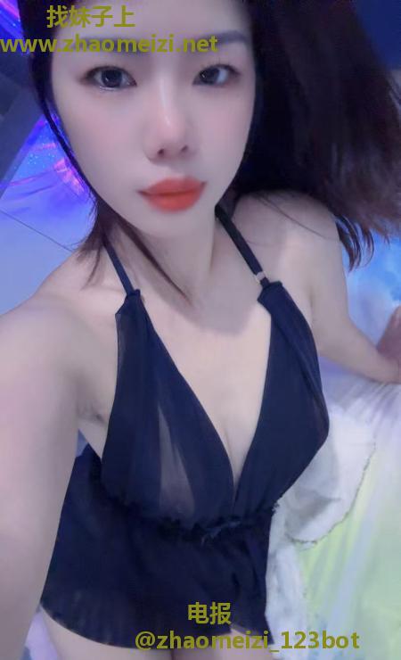奥莱梨花