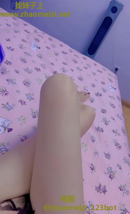 武侯骚妹子小爱茜