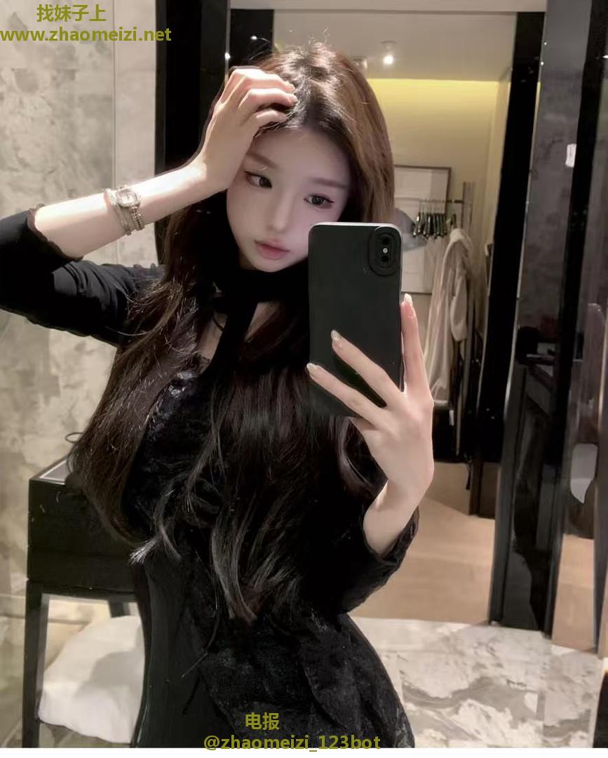 南关气质肤白女友感小竹