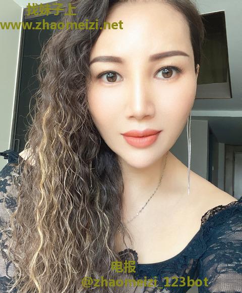 性感又有女人味的少妇