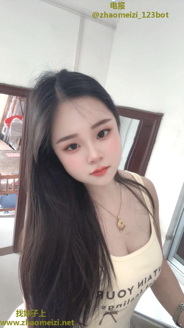 水多多会喷水小少妇