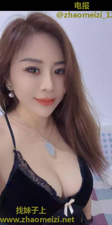 风骚性感大胸姐姐