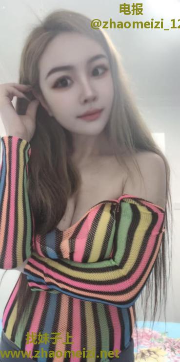 浦东混血儿伊娜