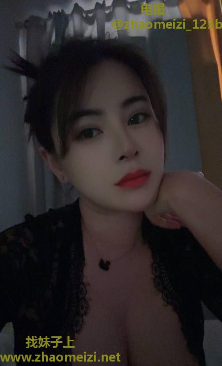 圆区服务系肉感少妇