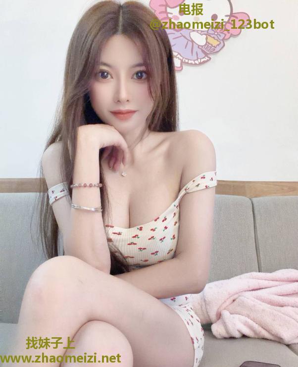 腰细臀翘水多颖儿