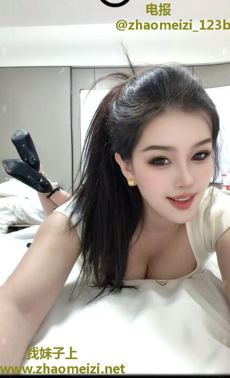 武侯吞精妹子冉冉