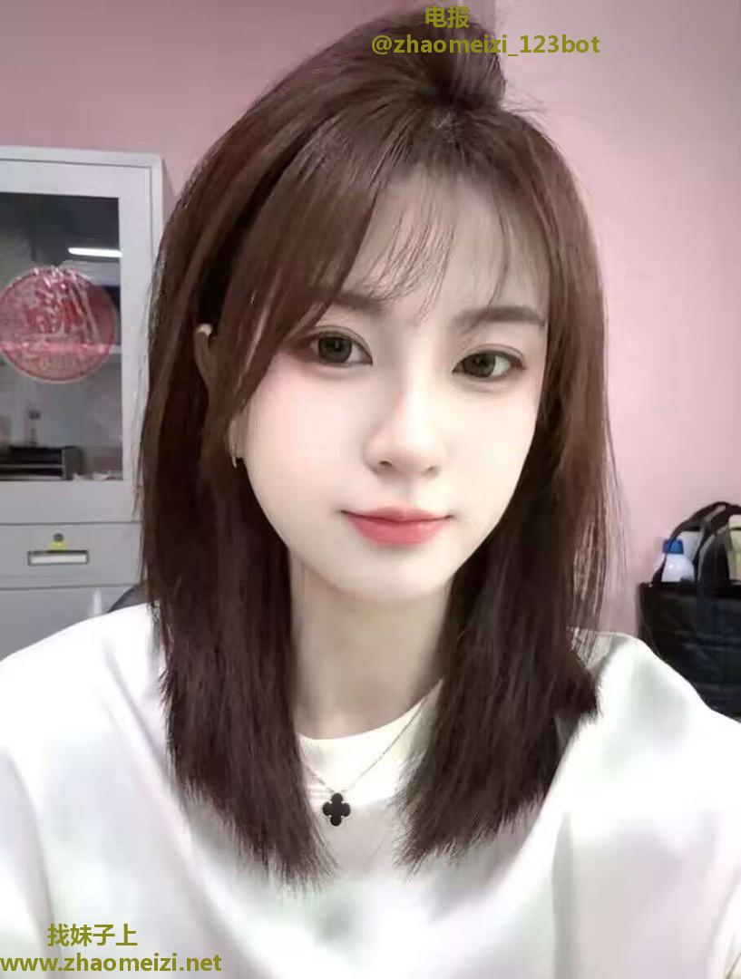 安庆市区性感御姐美女