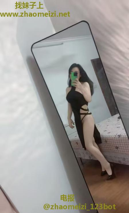 浦东泻火眼镜骚女