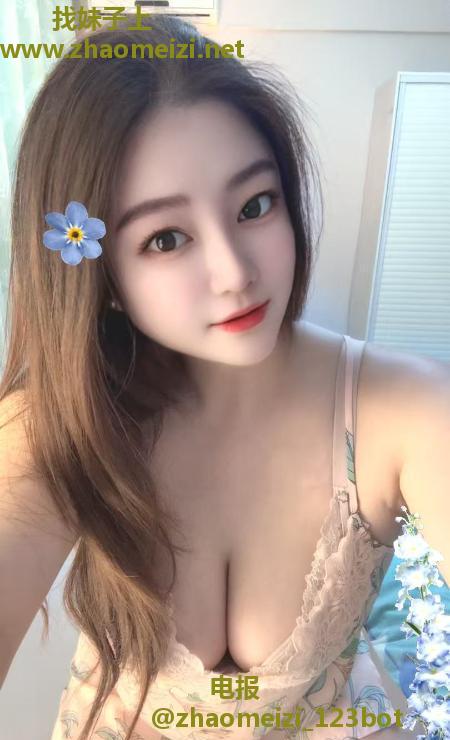 倒立深喉囗暴F胸妹