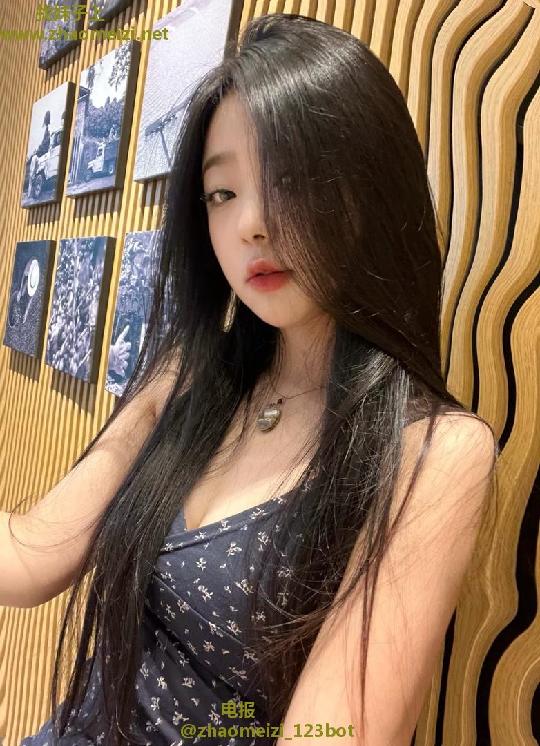 丰满激情美女兼职好身材