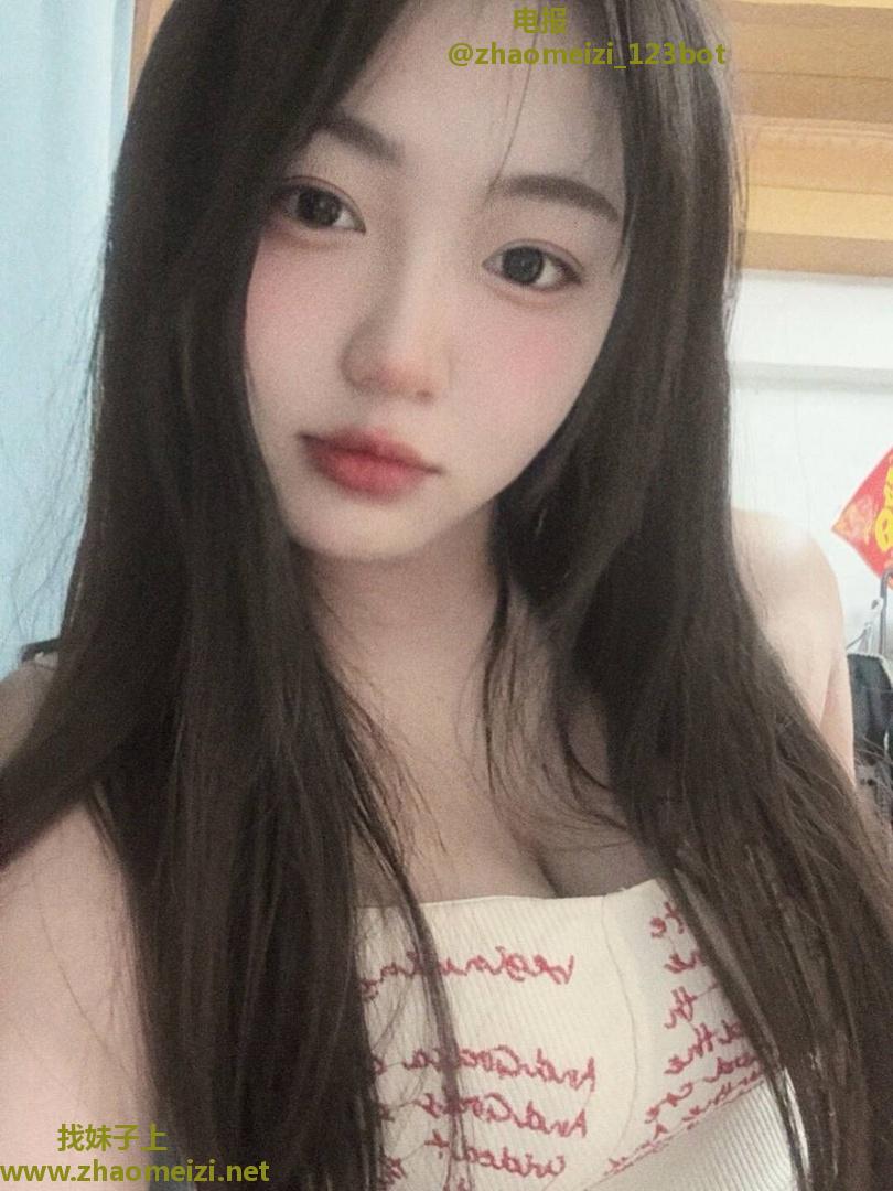 雨花口爆好身材嫩妹