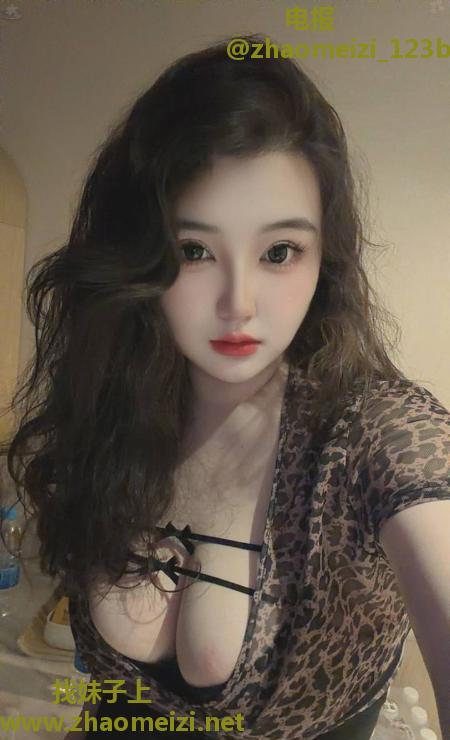 景德镇巨臀大胸骚女