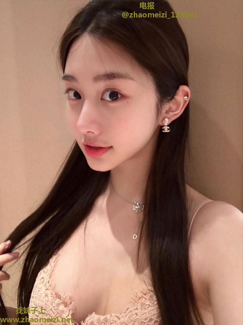 闵行兼职情趣黑丝服务小妹