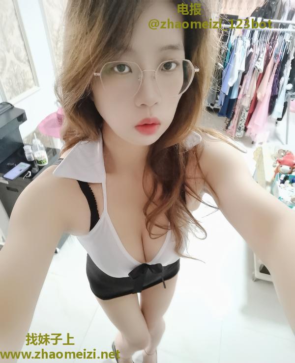 大奶身材好温柔鱼姐