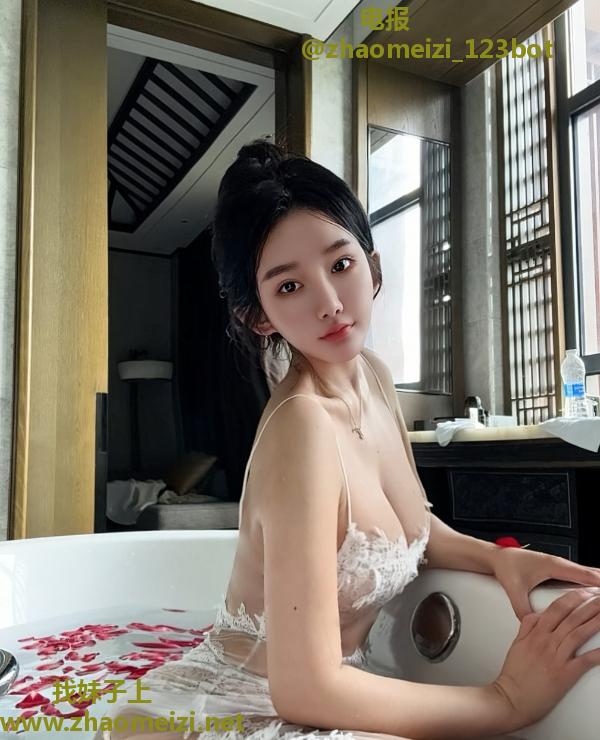 朝阳爆乳小妖精