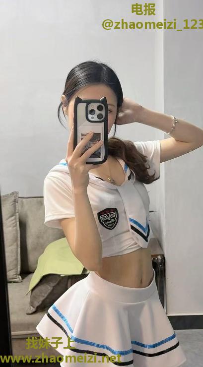 汉口制服小甜甜