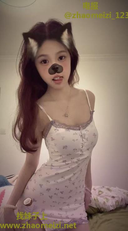 汉口制服小甜甜