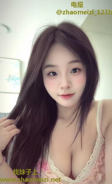 舌吻甜美晶晶