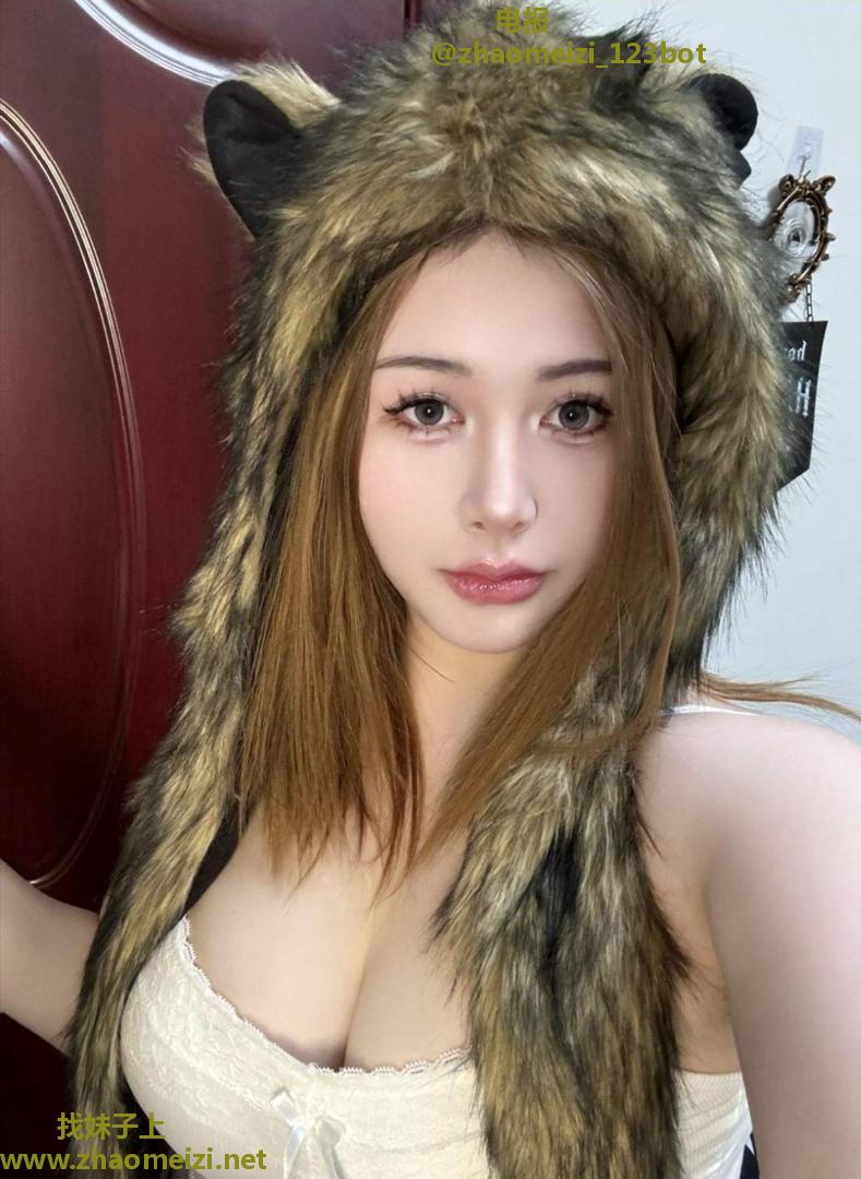 皮肤美白大胸骚货冰冰