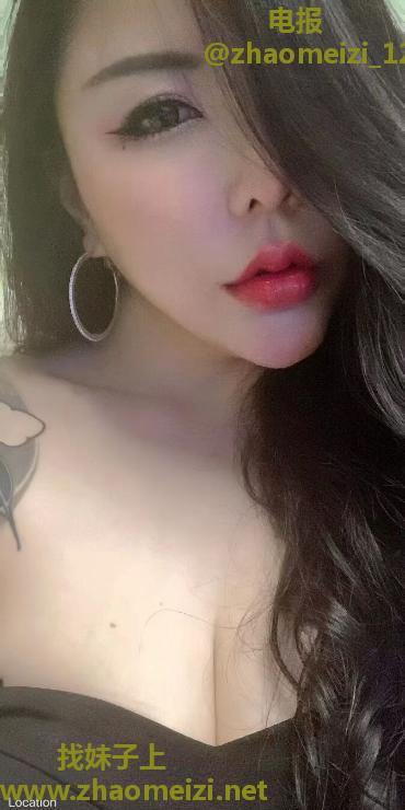 丰满肥臀小野猫