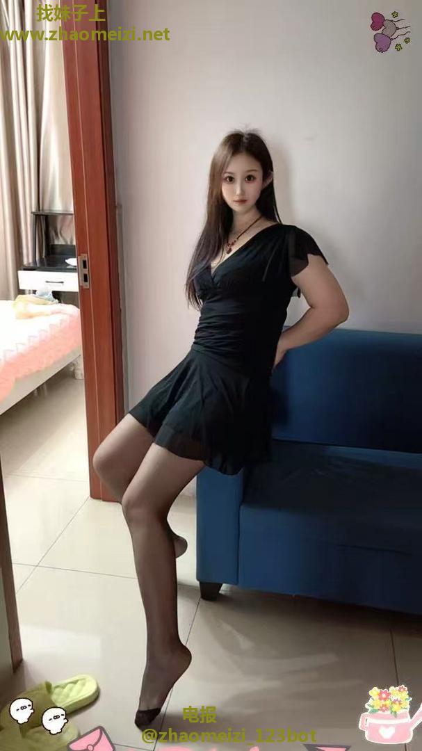 杭州东站大奶小少妇