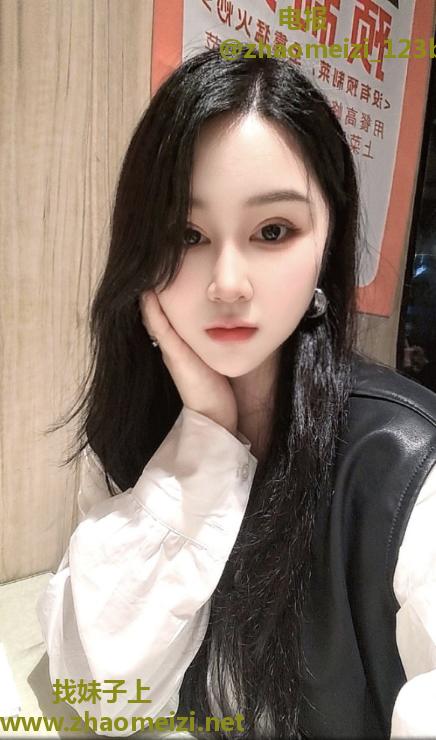 制服小骚货秋秋