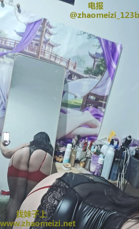 大屁股玲玲