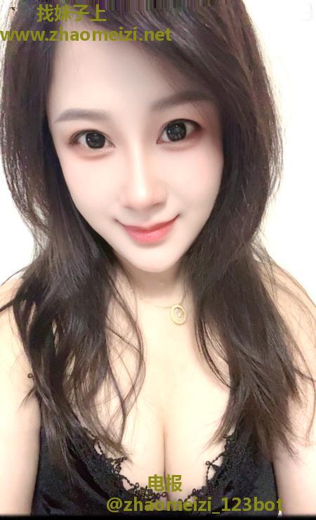七宝大胸骚少妇