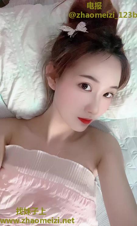 紧致多汁白虎妹