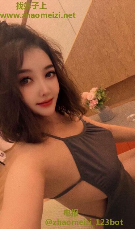 金融城漂亮美女加依娜