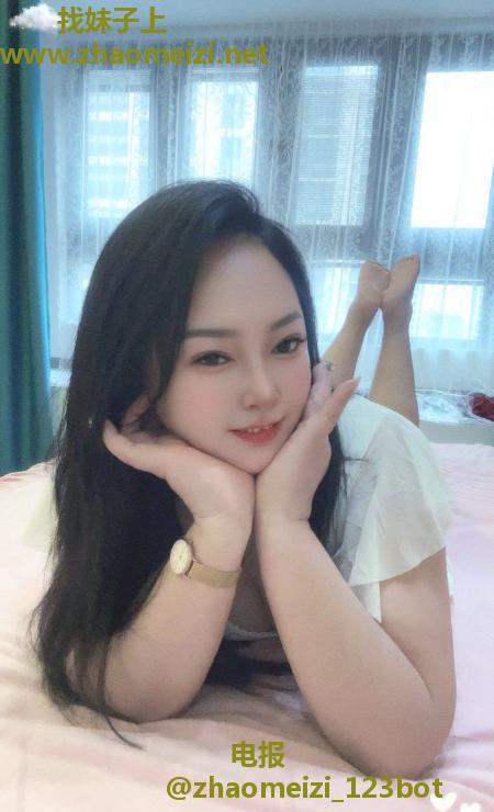 丰满美乳少妇