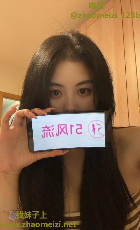 天然D奶小女友