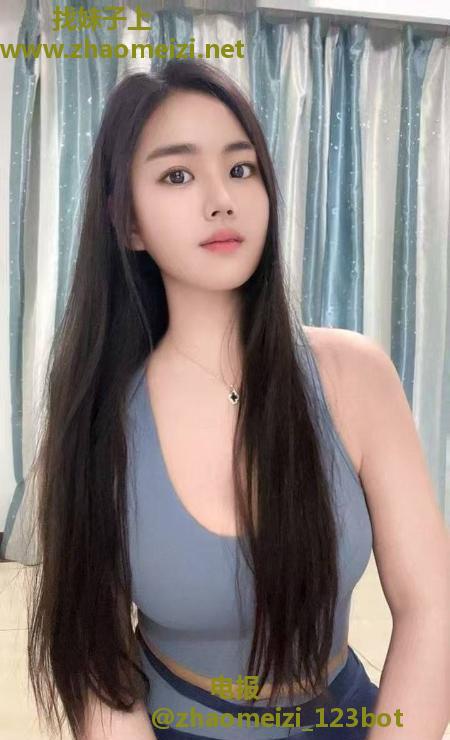 瑜伽系诗曼