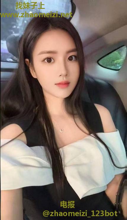瑜伽系诗曼