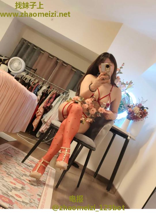 颜射成东少妇