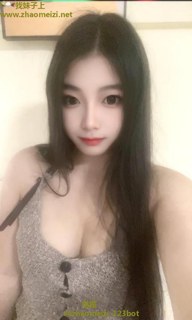 性感女郎逼紧水多