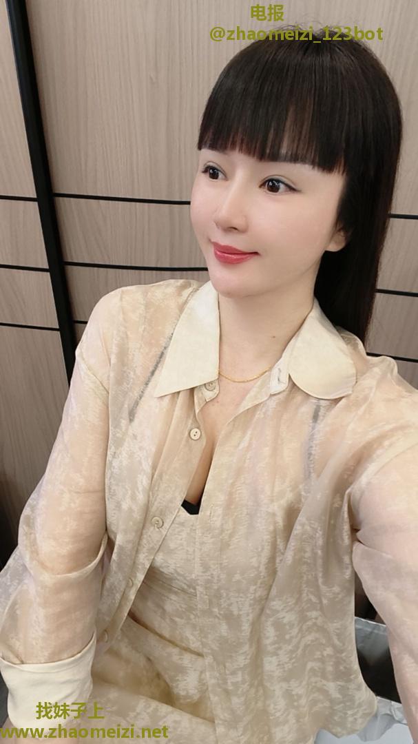00后舞蹈小姐姐粉嫩多汁