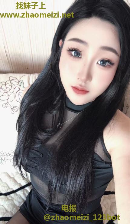 巨乳小骚货