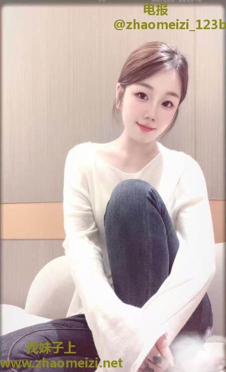 清纯特骚反差小嫂子