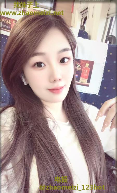 清纯特骚反差小嫂子