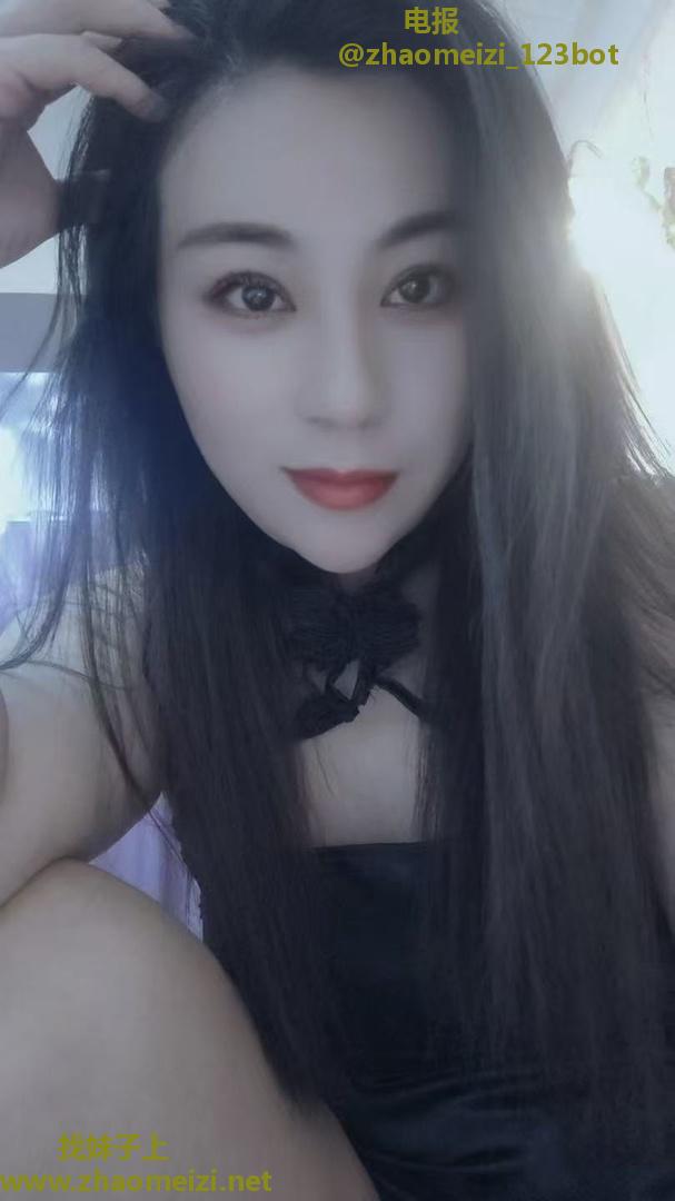 榨精少妇花样多