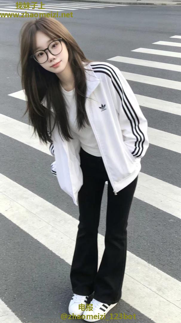 多刷纯欲妹子能吸会裹