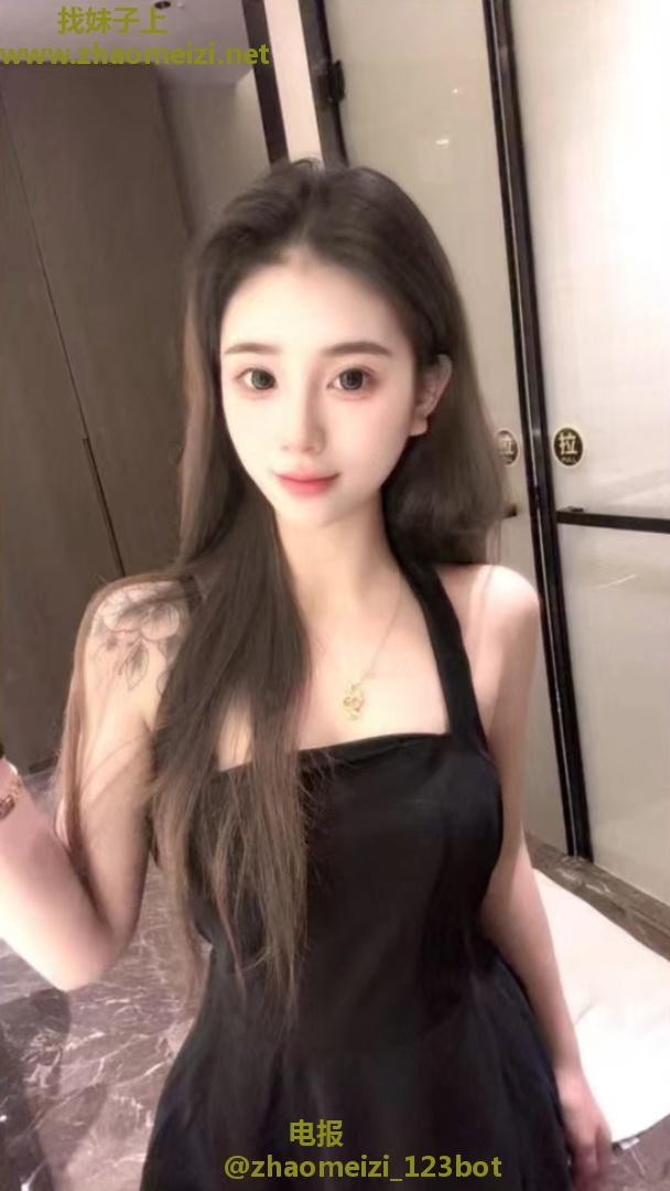 性感肤白多汁妮妮
