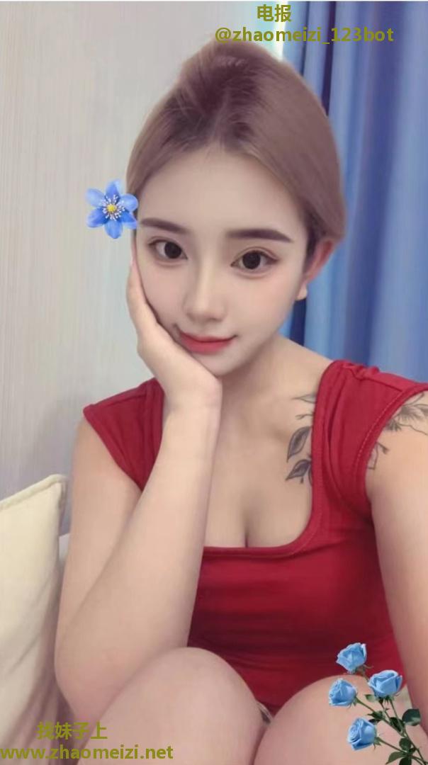 性感肤白多汁妮妮