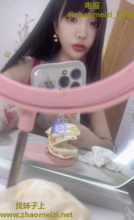 胸控服务系小姐姐
