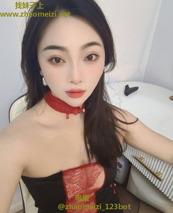 上城美臀骚妹佳佳
