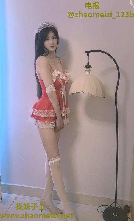 高潮红色女仆