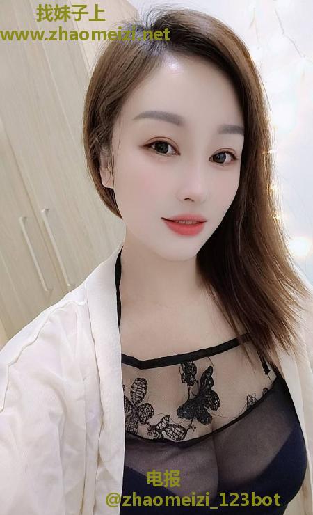 龙华居家蜜桃臀优优