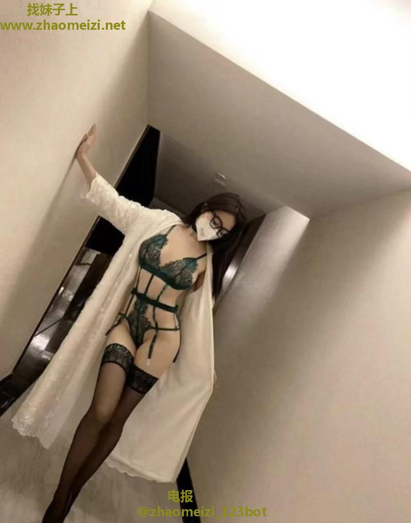 风骚柔情大白免